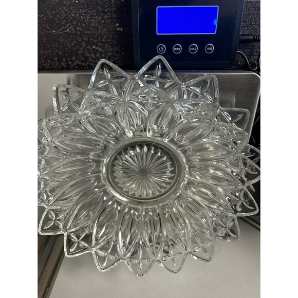 Vintage Federal Glass Petal Pattern Clear Glass Serving Bowl & Platter Flower - Picture 14 of 16